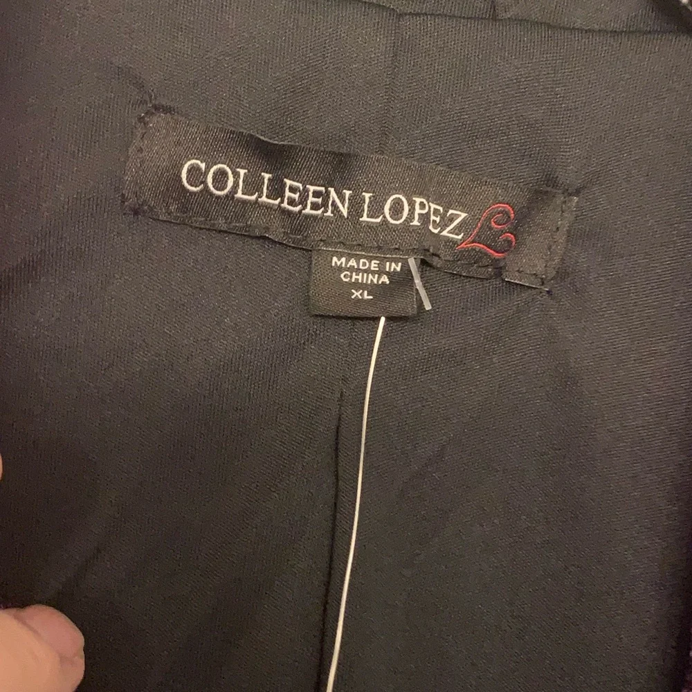 Colleen Lopez size xl